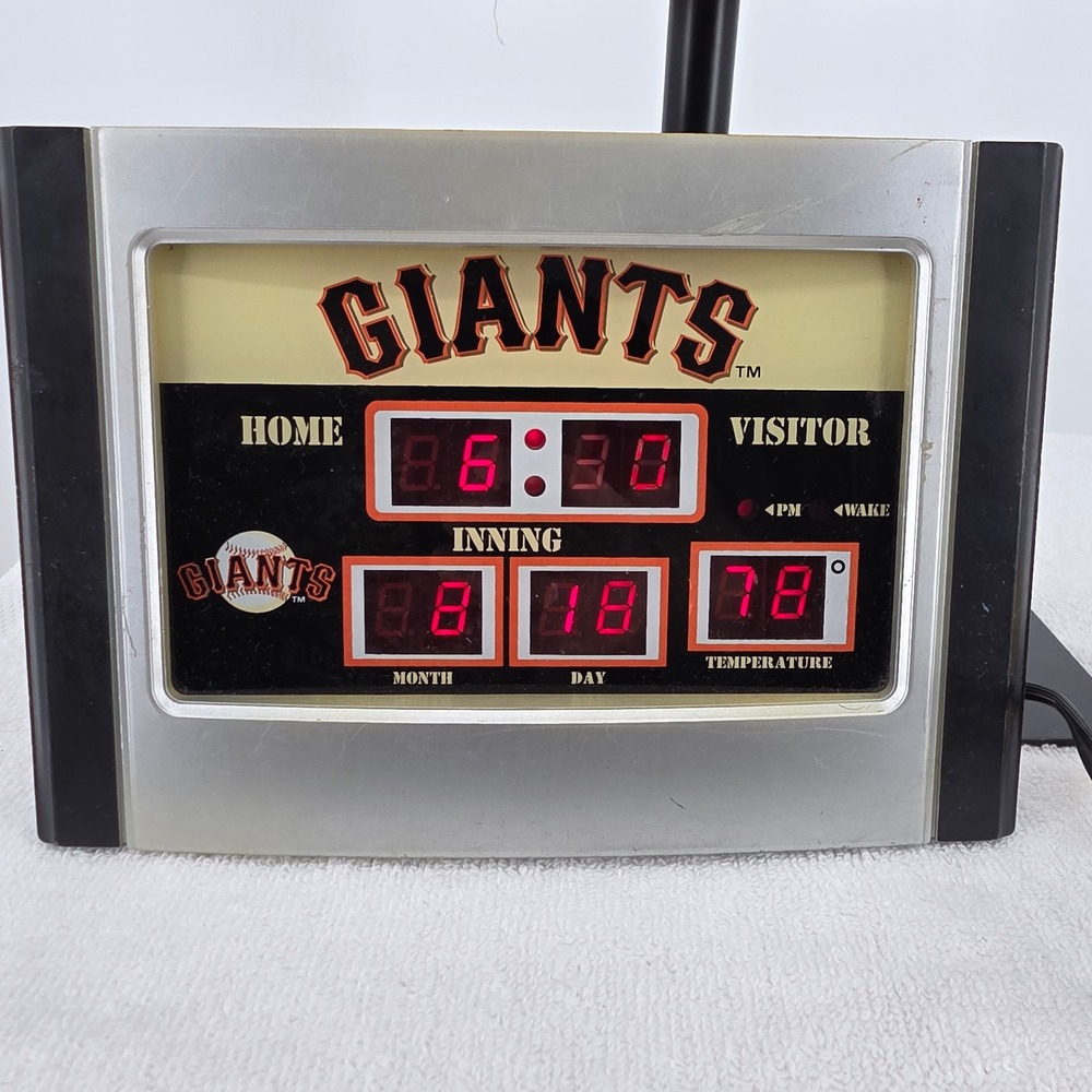 San Francisco Giants Scoreboard Digital Alarm Clock Temperature Calendar MLB